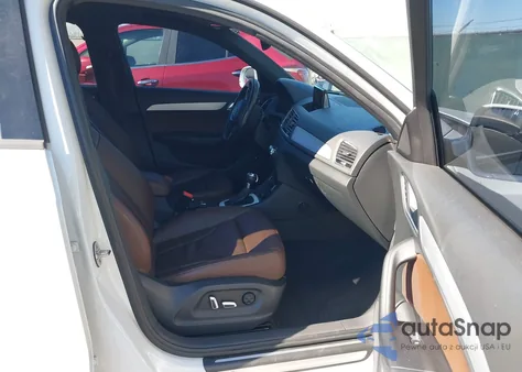 2018 Audi Q3 2.0T Premium/2.0T Sport Premium z USA, uszkodzony, nr VIN WA1BCCFS6JR034025